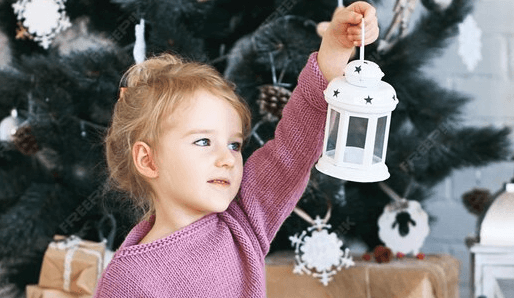 10 Creative DIY Christmas Decorations to Spruce Up Your Home